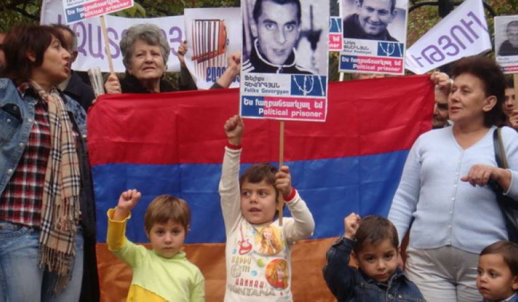 122494302ff4bd5e883ba49f4ea3088d