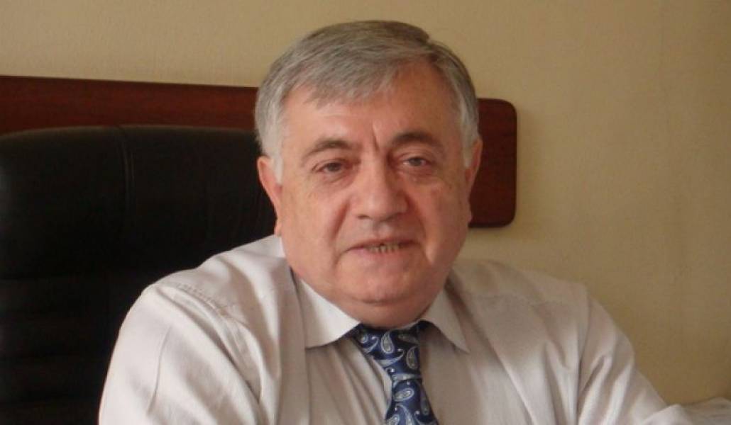 bb469d93f9edfcf5bea7dc4a767ee2ad