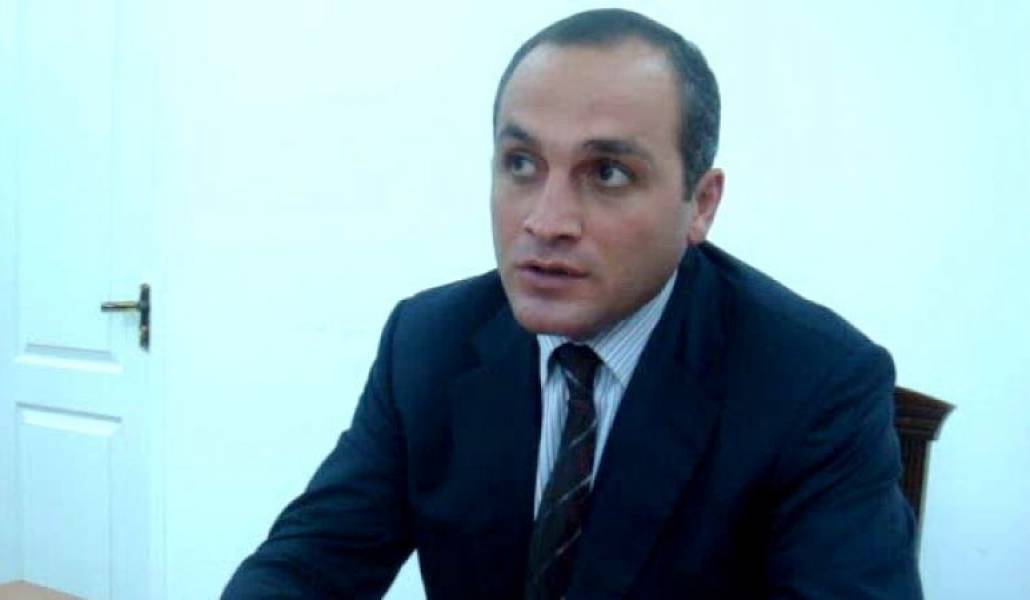 c069865a5fa730410f32159bdaff1fb2