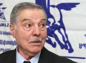 Альберт Азарян может обратиться в суд