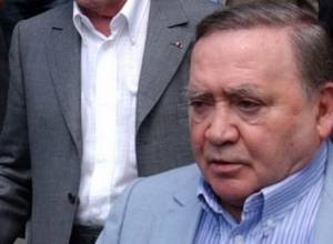 Орден Левону Саяну