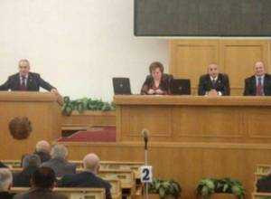 "Xотите уничтожить народ?"