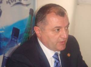 "Коррупция испортила страну"