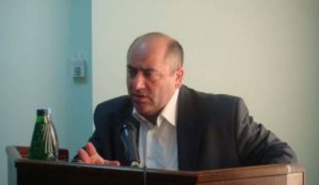 25b2f644949c7d9703e6b3b603575907