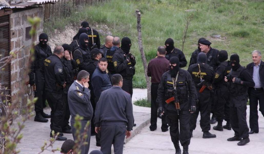 46d286d69a4d50e21d5c4a3aa77dc54b