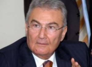 Подал в отставку