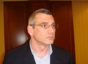 "Улыбающихся физиономий недостаточно"