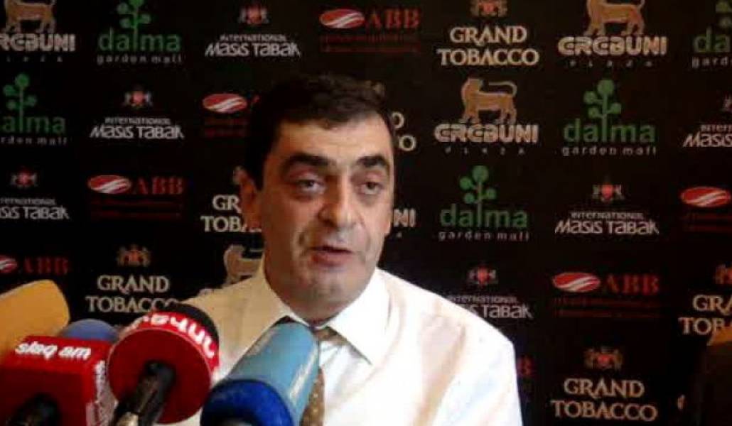 f9b9eb72fbe3dda299411df696e2945c