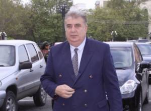 Подал в отставку