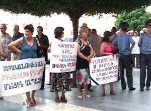 Летчики – у здания правительства