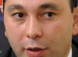 Здуард Шармазанов отвечает Ильхаму Алиеву