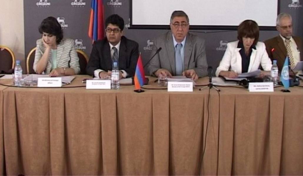 f23113dbe59379c3c86ac352898f58b0