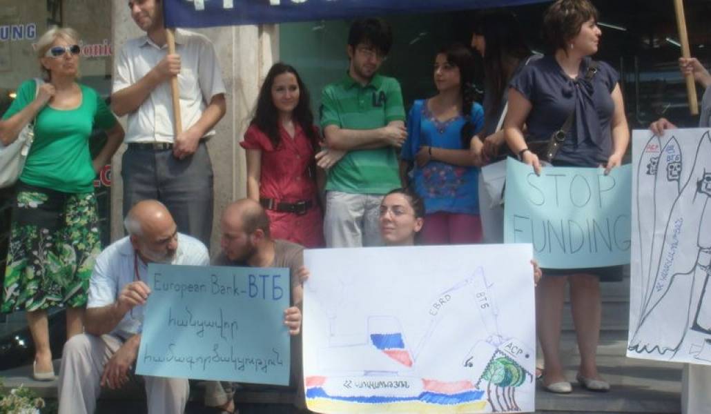 f2cf8de0ab1b636001492da28606776d