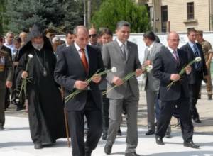 «Азербайджан усложняет процесс»