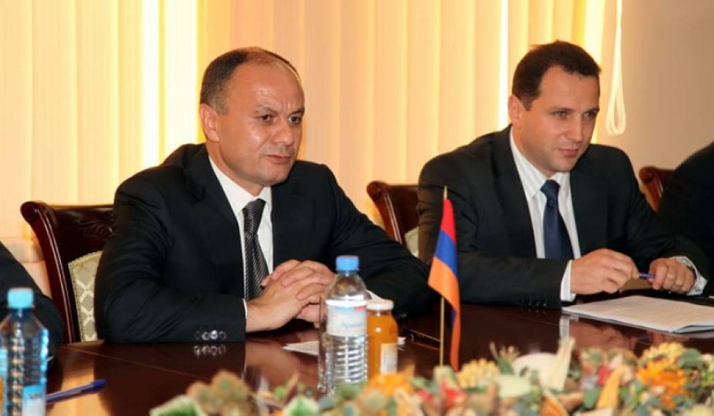 06a6b77c847d3d0e94ecdaf4c21acbe7