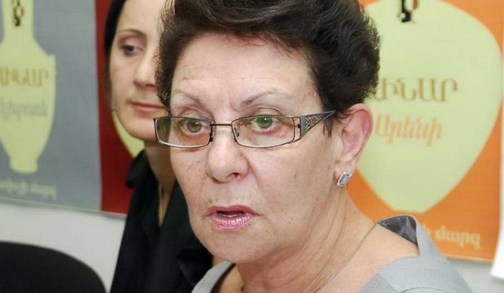 b7073e61ca34634cc063b072ae3f77b5