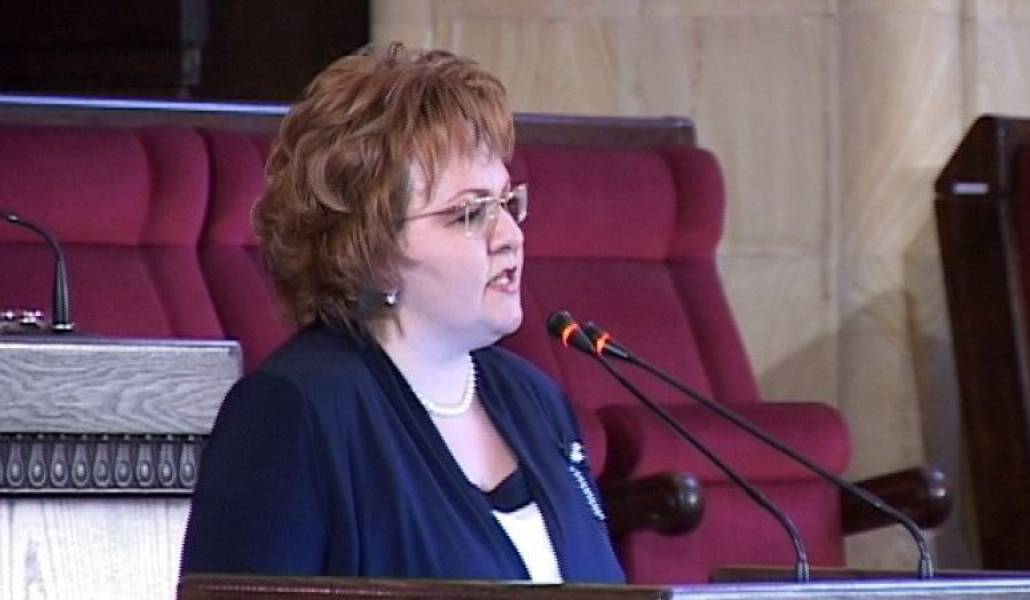 f98f9be26b2796162694097fdfe33e6b