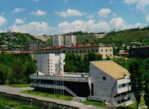 Причиной отказа стала политика