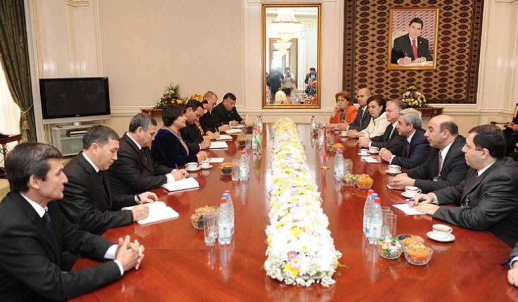 cc4c0d53f252a042f7a7eb05d0088669