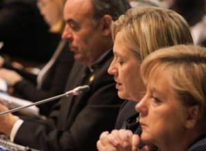 Клинтон говорила о проблеме НК