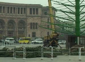 Елку установят раньше