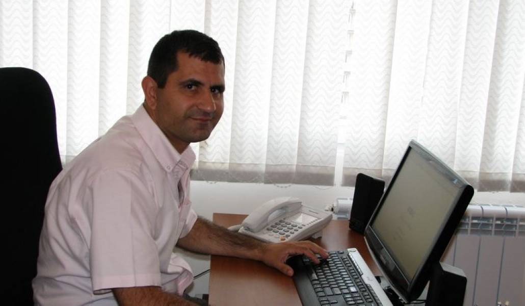 5433d982f1988ee8cc8da7da8470b1d9