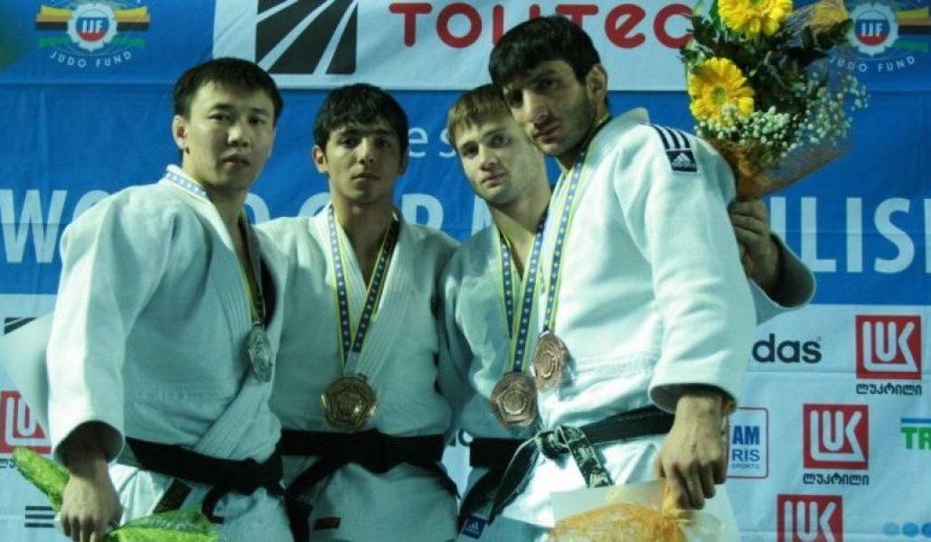 2e56d611ad04a7f85e8916a4d9e4b9b8