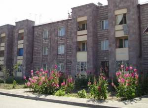 Получили дом, но не могут переехать