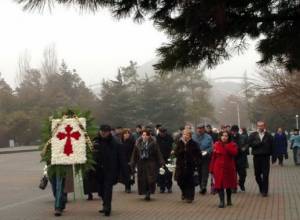 Пока еще попираются