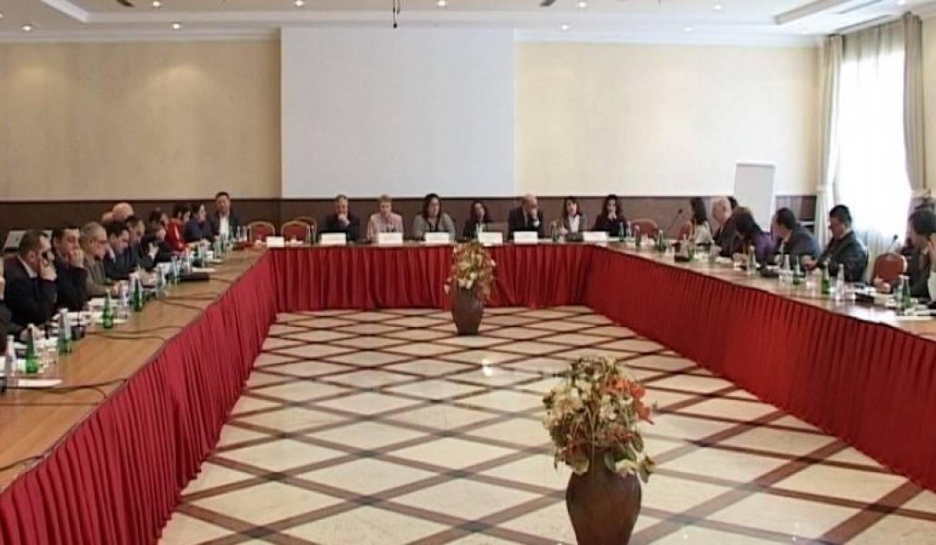 de6bf355c895537dc2ddeb7c7677ad22