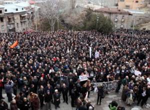 Доставили в полицию и предупредили
