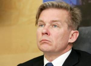 Министр иностранных дел посетит Армению