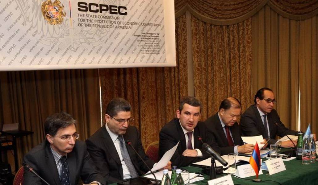 37f685508243e9f61f8cff4c8213e439