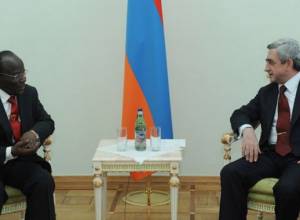 Посол Ганы пригласил в Москву