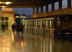 Приобретение проездной карты на метро становится проблемой