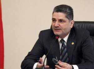 По выигрышным чекам денег давать не будут