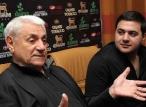 «Если я не достоин - скажите»