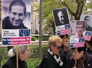 До 28-ого апреля политзаключенных не будет?