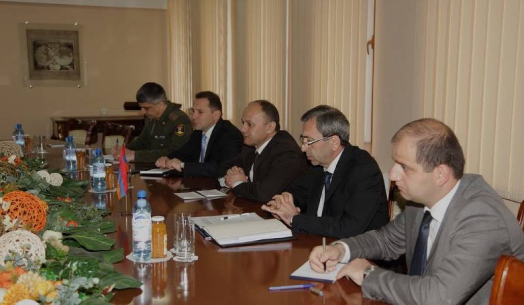 16afc1060eb8fce9ab214c7936fa34c2