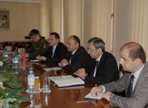 Обсудили военное сотрудничество