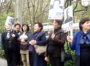 "Еще месяц подождем"