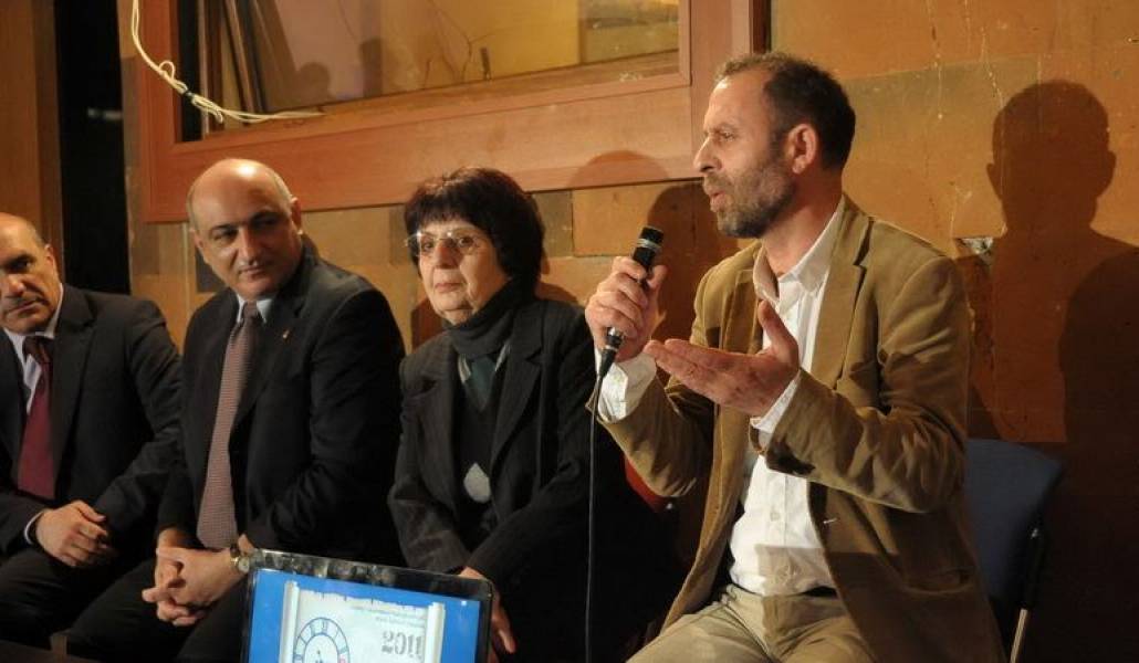 a2fcc38b5e30a3155beecec0d0857f40