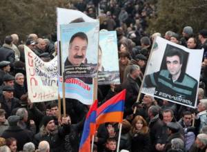 Количество участников митинга обязательно