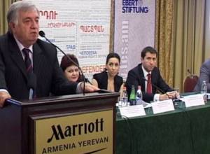 Адвокаты готовы даже к забастовке