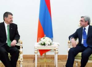 «Венгрия уважает право наций на самоопределение»