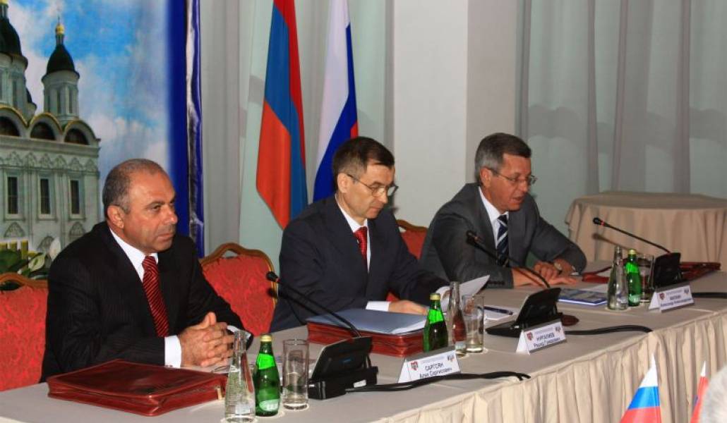 8401ef2fa2d36f6be229c524d3e9ef44