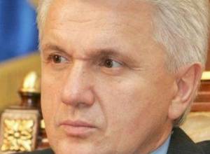 Пригласил Литвина в Ереван