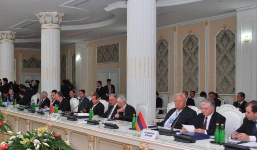 90b9931f1237c12e48c4a0359e6bef54