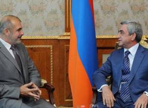 Спецпредставитель ЕС - в администрации президента