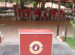 Владельцев кафе придупредили